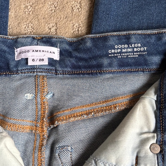 New Good American Crop Mini Boot Jeans - Picture 2 of 3